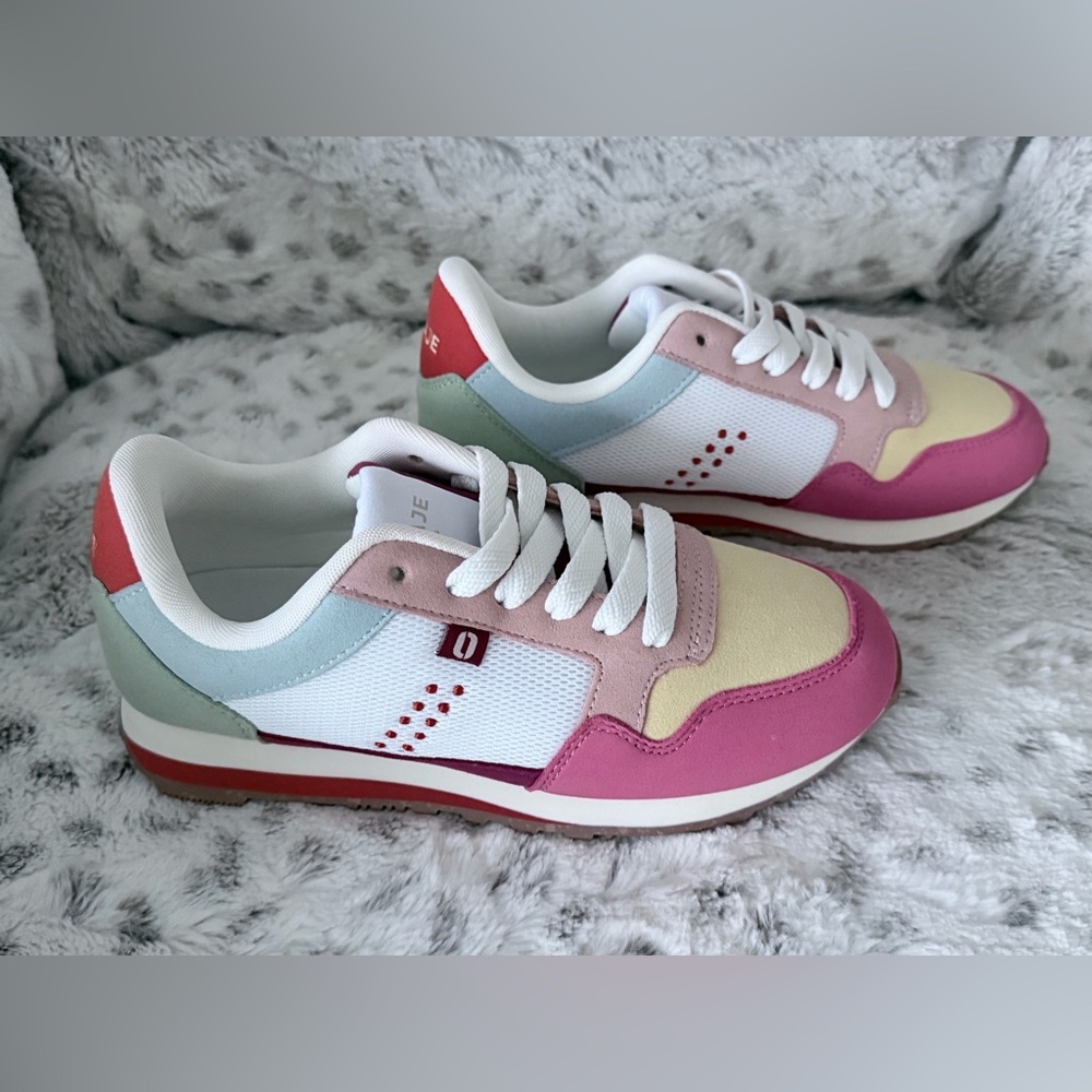NEW! Womens Sneakers ODAJE Gabrielle Trainers Comfortable + Colorful! Size 36